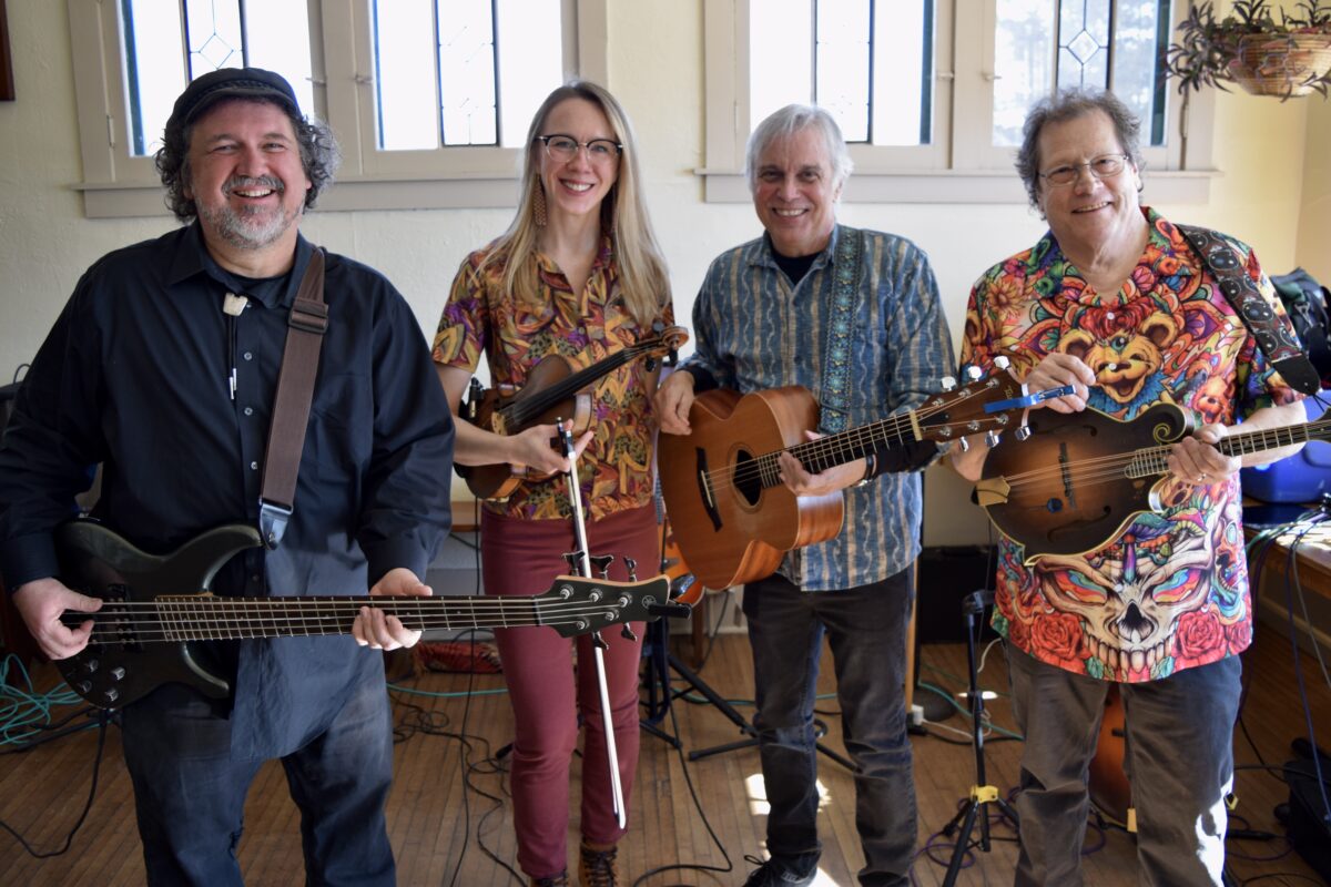 Hot Sauce:4 Piece:T. Hotel 3-25